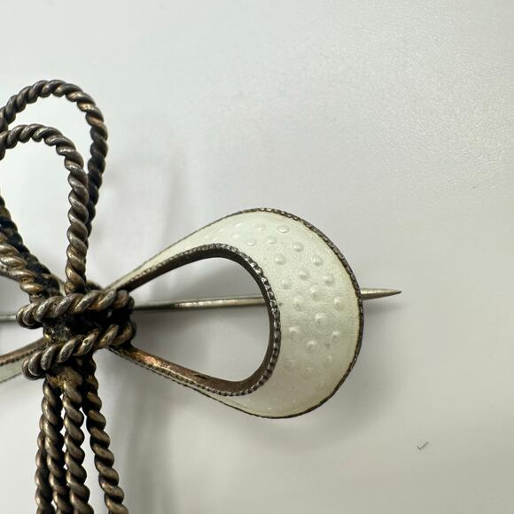 N. A. Jorgensen Norway 925 sterling silver white guilloche enamel bow brooch - Picture 4 of 8
